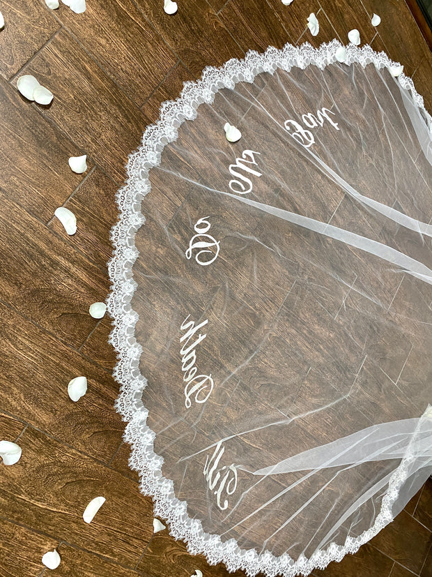 Bespoke Veil. Wedding veil with phrases. Personalized veil with lace