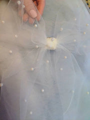 Pearl tulle bow for bride, bow for girl. Pearl bow in hair