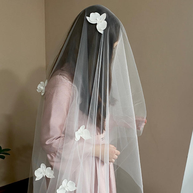 Veil with orchids flowers and a wreath. All flowers are handmade from foam eva.