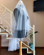 Wedding veil with crystals, rhinestones.